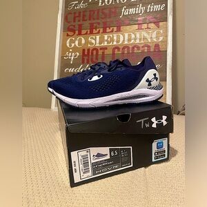 BRAND NEW Made for Notre Dame Athletes. UA women’s Team HOVR SONIC 5  - Size 6.5